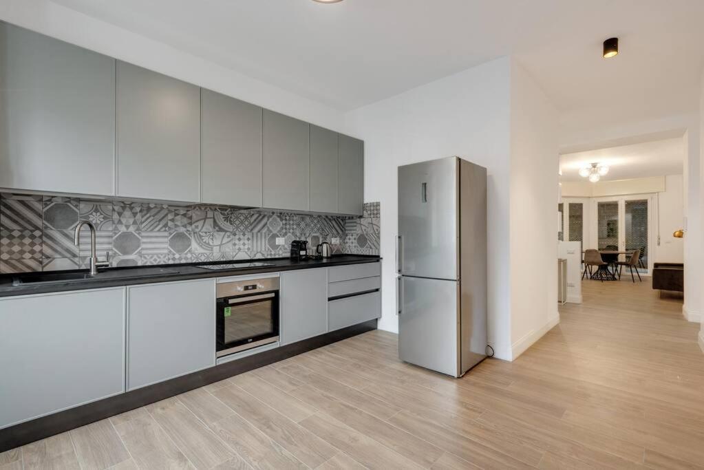 Easylife - Cozy & Comfy Apt In Design District Milaan Buitenkant foto